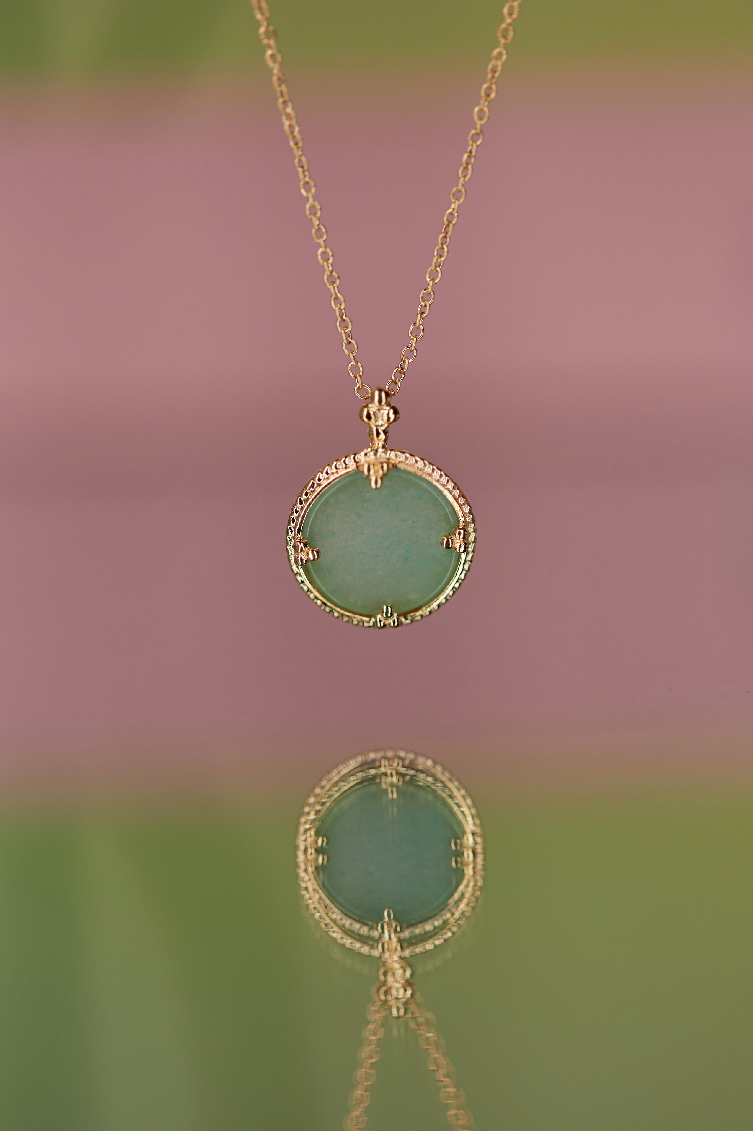Collier Avec Pendentif En Aventurine Naturelle D'Inde - Pointe Hexagonale - Thème Chakra - Neuf Avec Étiquettes