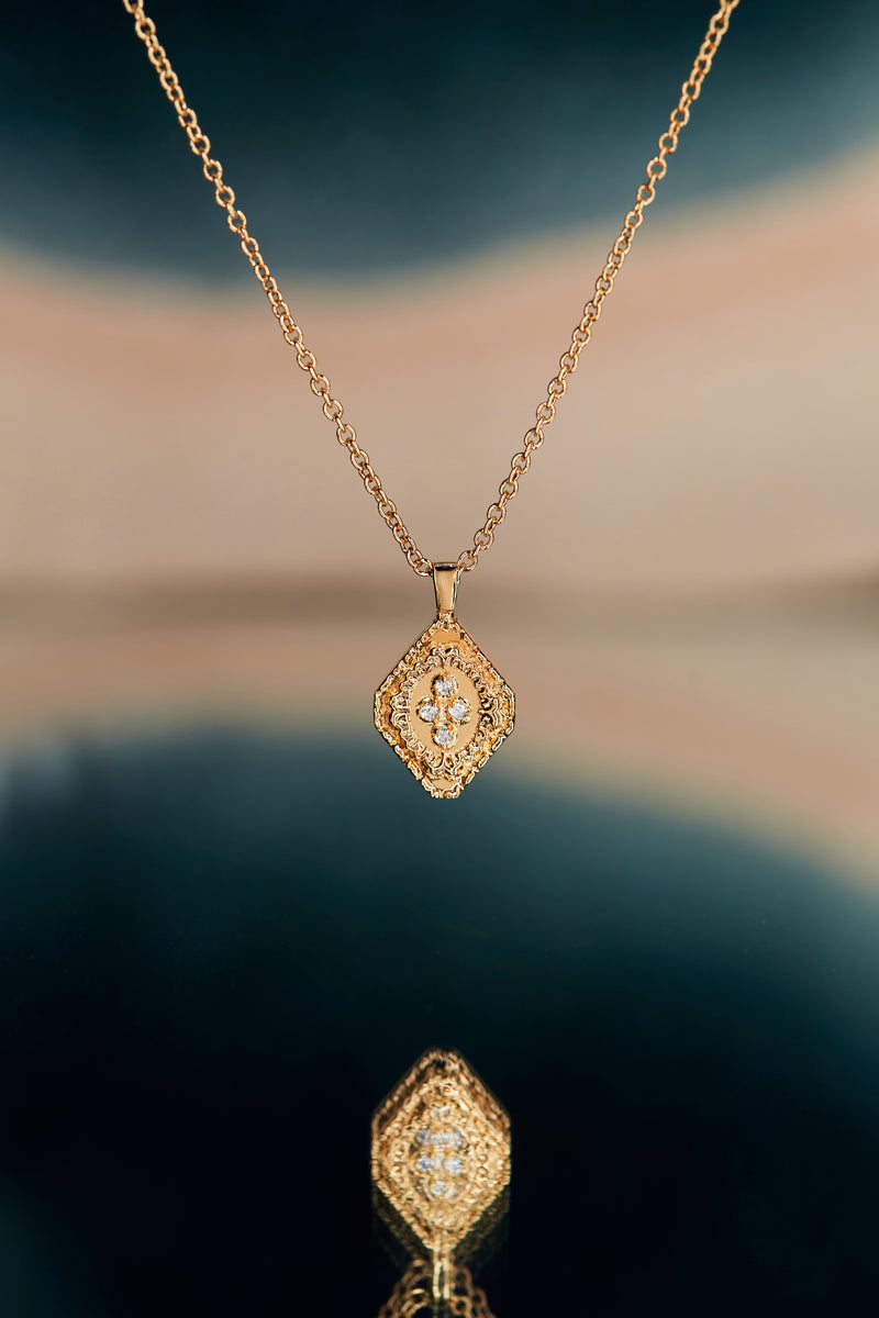 VACOAS - LE COLLIER